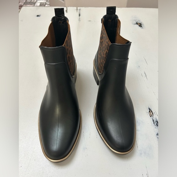 Kate Spade Domina Leopard Chelsea Ankle Boots - Picture 4 of 14